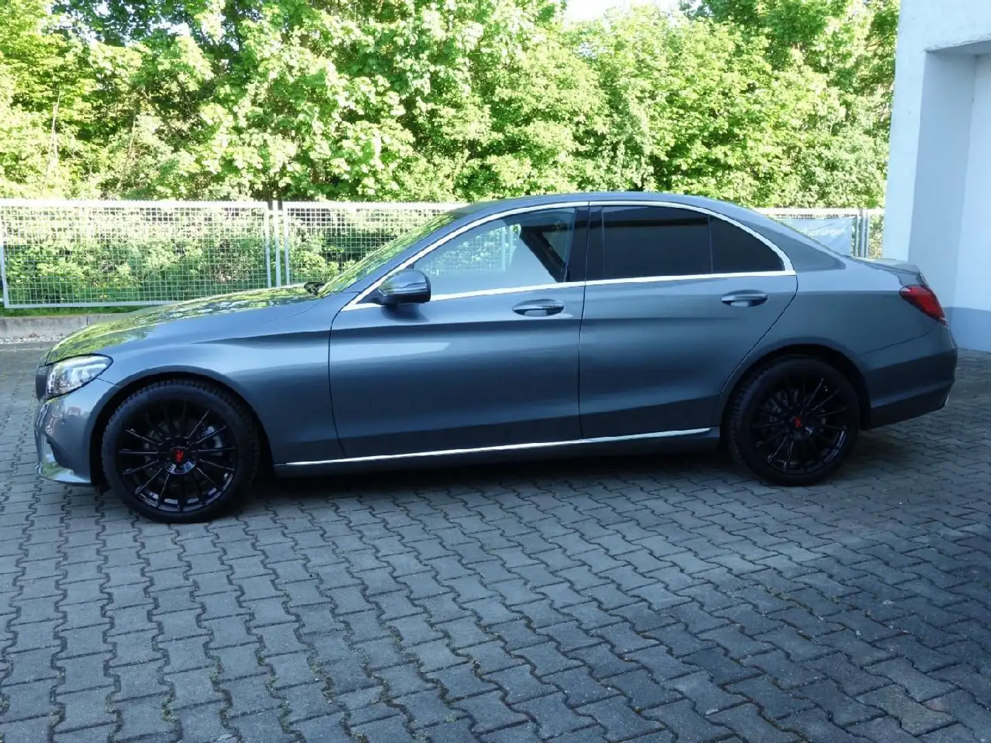Vehicle image, number 5