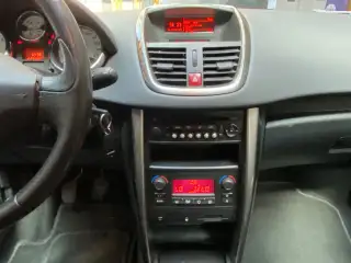 Vehicle image thumbnail, number 13