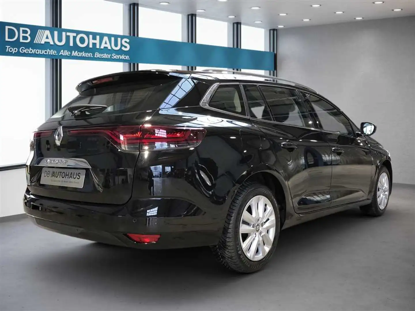 Vehicle image, number 4