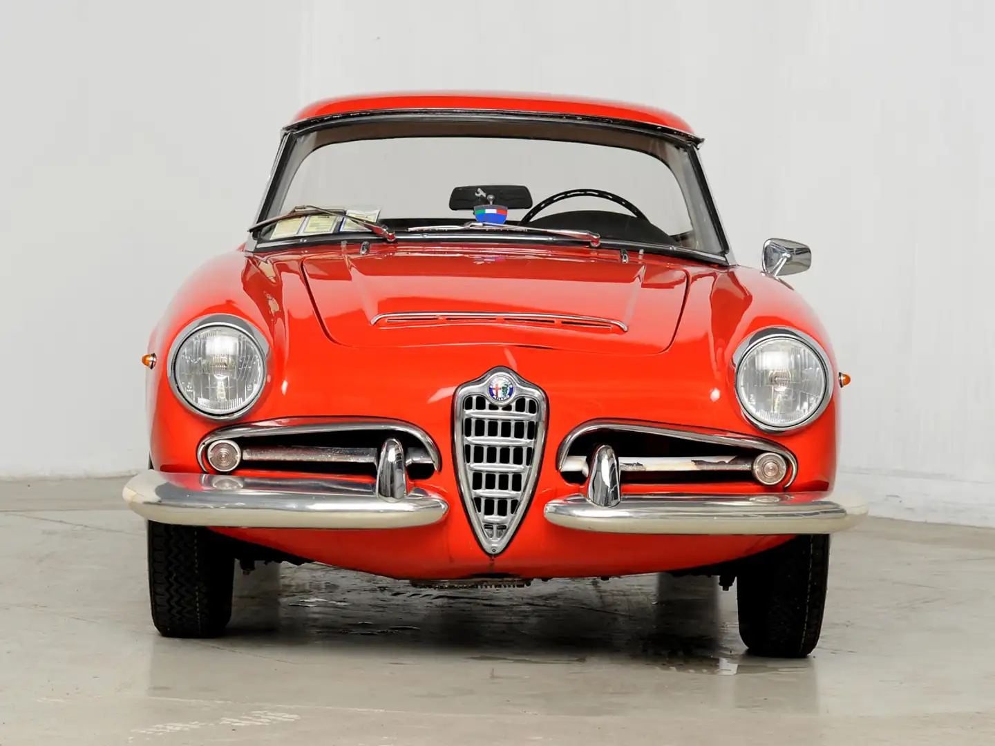 Vehicle image, number 2