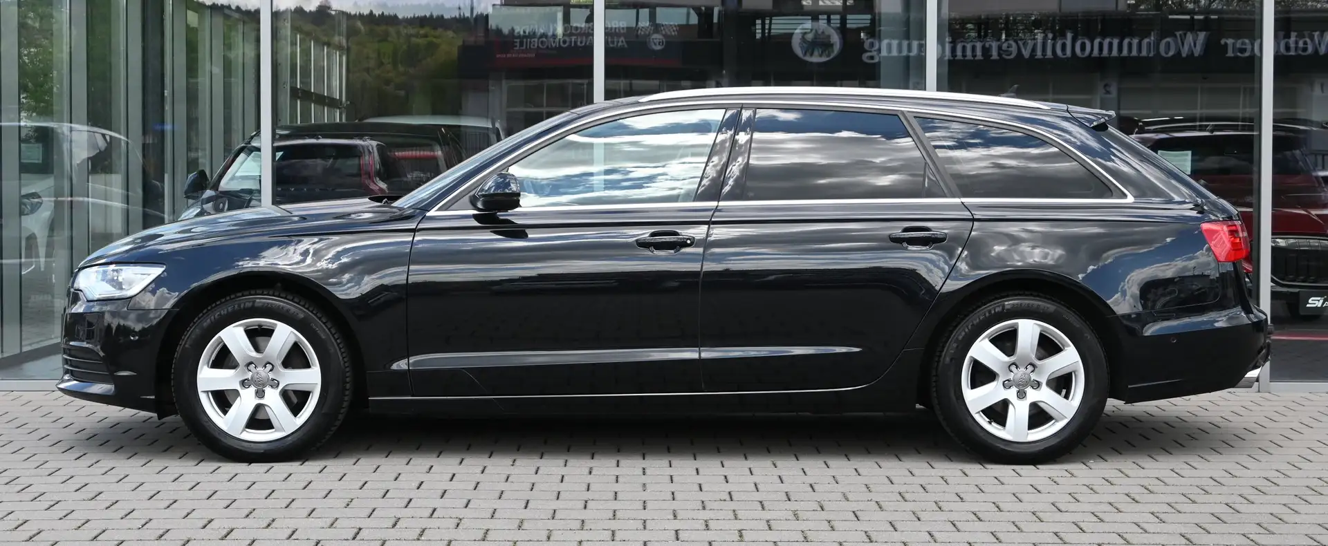Vehicle image, number 2