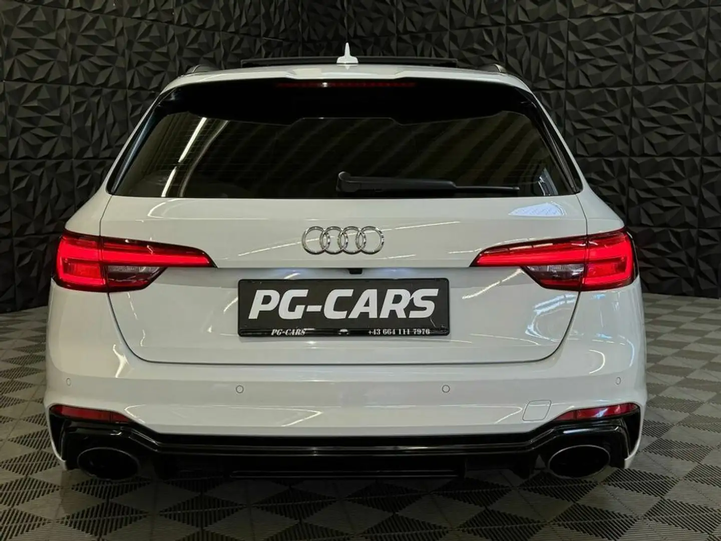 Vehicle image, number 7