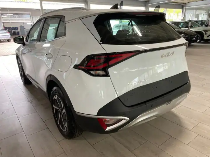 Additional image of the vehicle