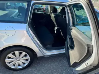 Vehicle image thumbnail, number 11