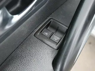 Vehicle image thumbnail, number 16