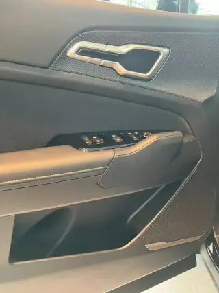 Vehicle image thumbnail, number 11