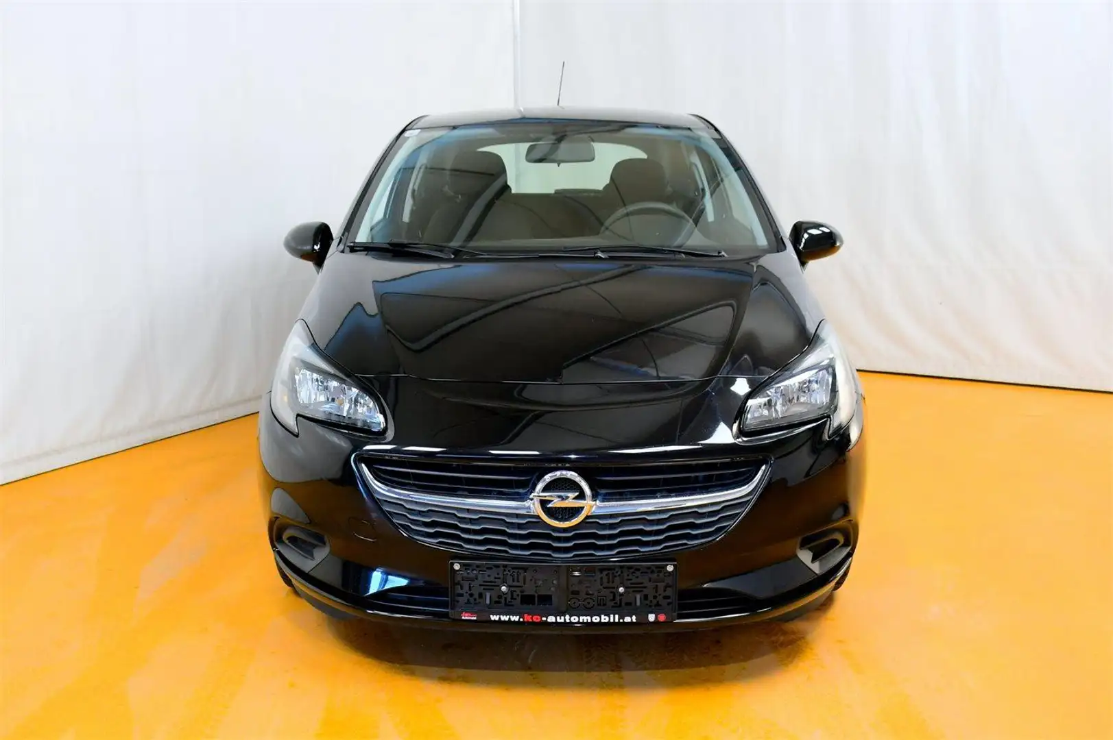 Vehicle image, number 6