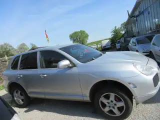 Vehicle image thumbnail, number 3