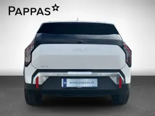 Vehicle image thumbnail, number 4