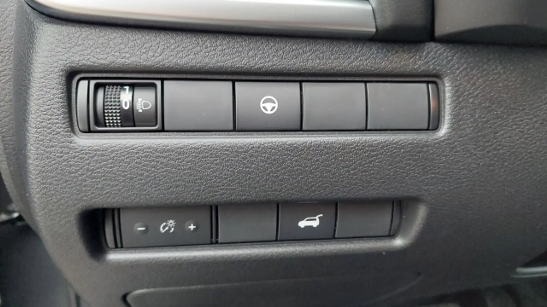Vehicle image, number 11