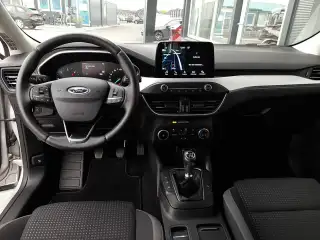 Vehicle image thumbnail, number 3