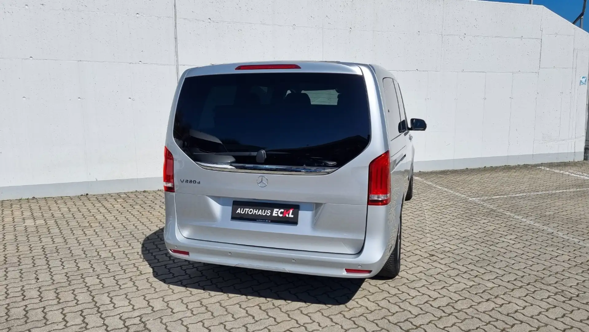 Vehicle image, number 5