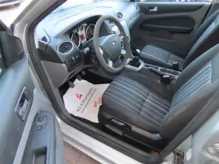 Vehicle image thumbnail, number 7
