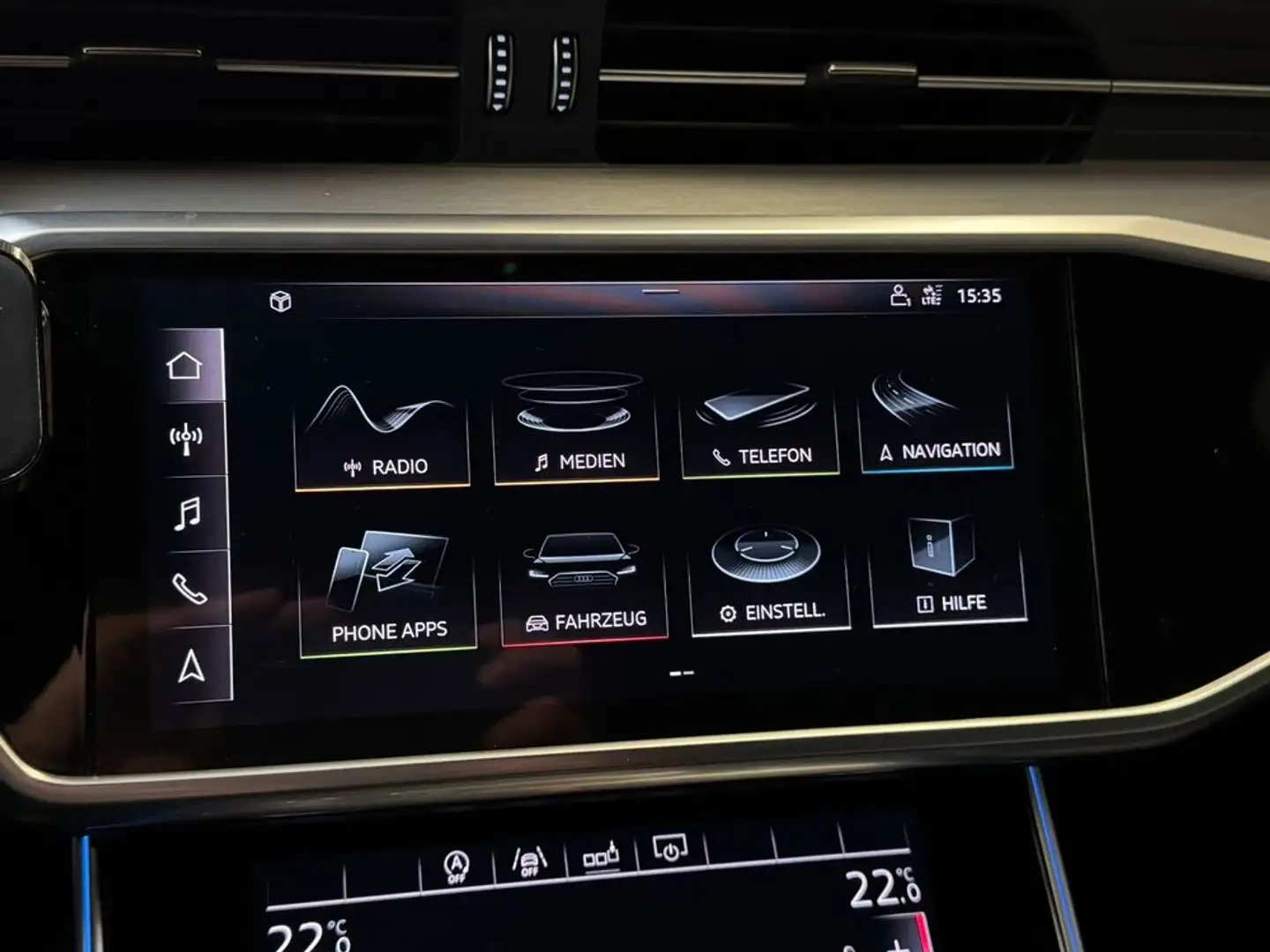 Vehicle image, number 19