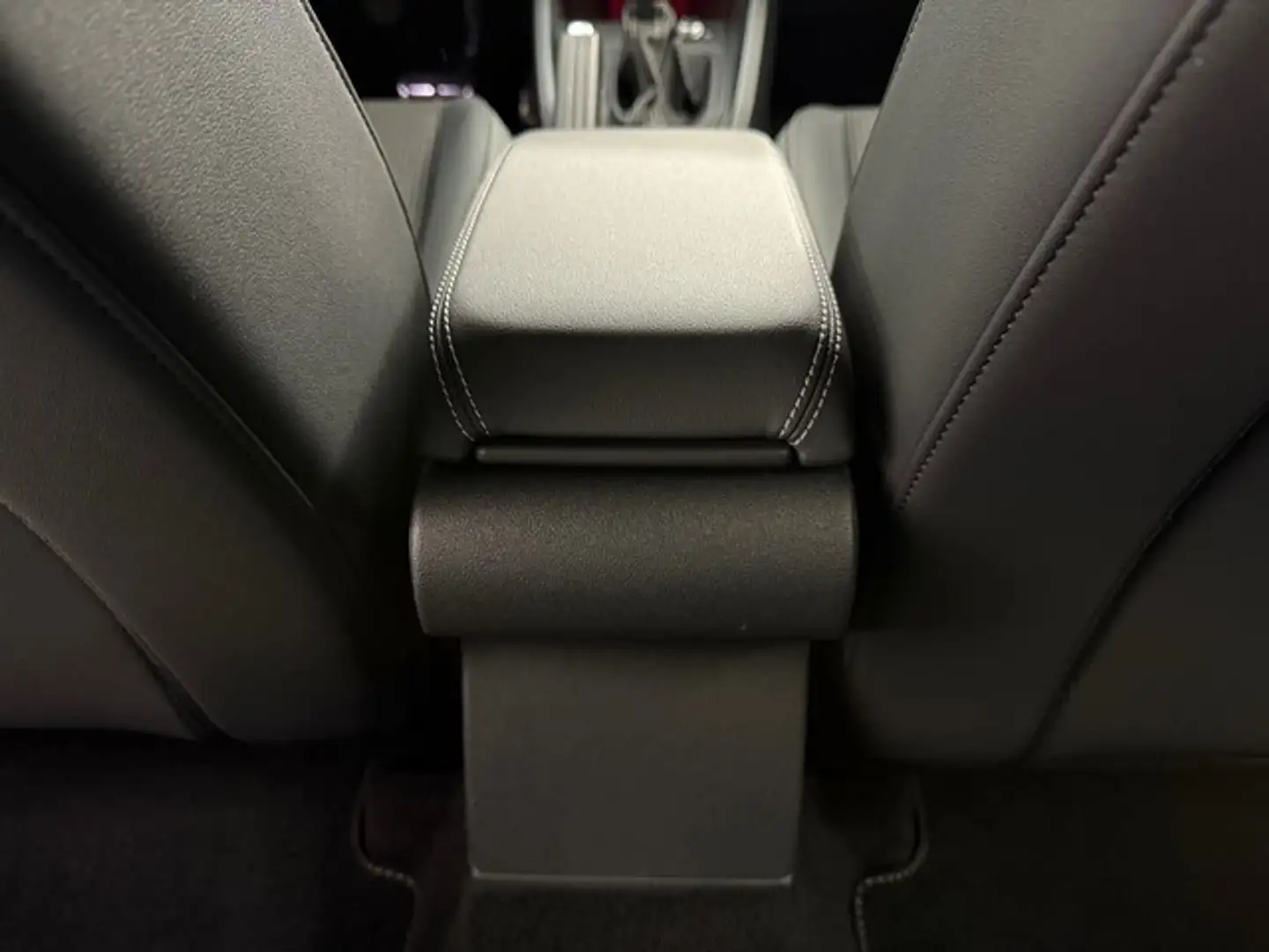 Vehicle image, number 11