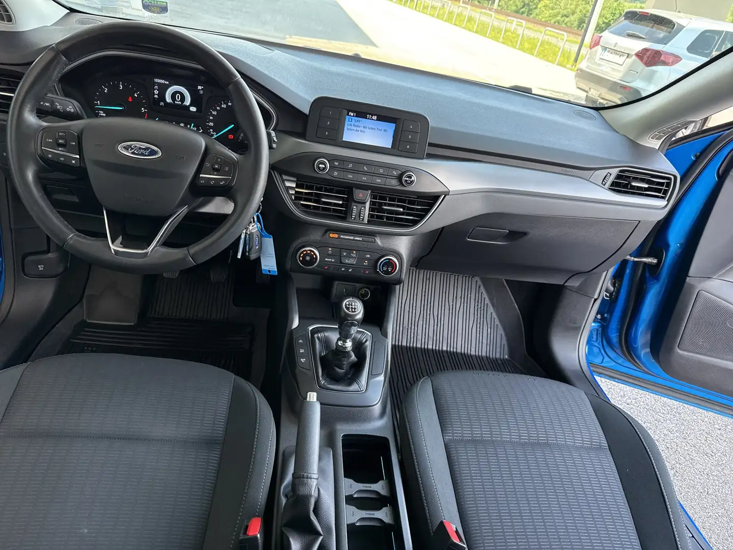 Vehicle image, number 13