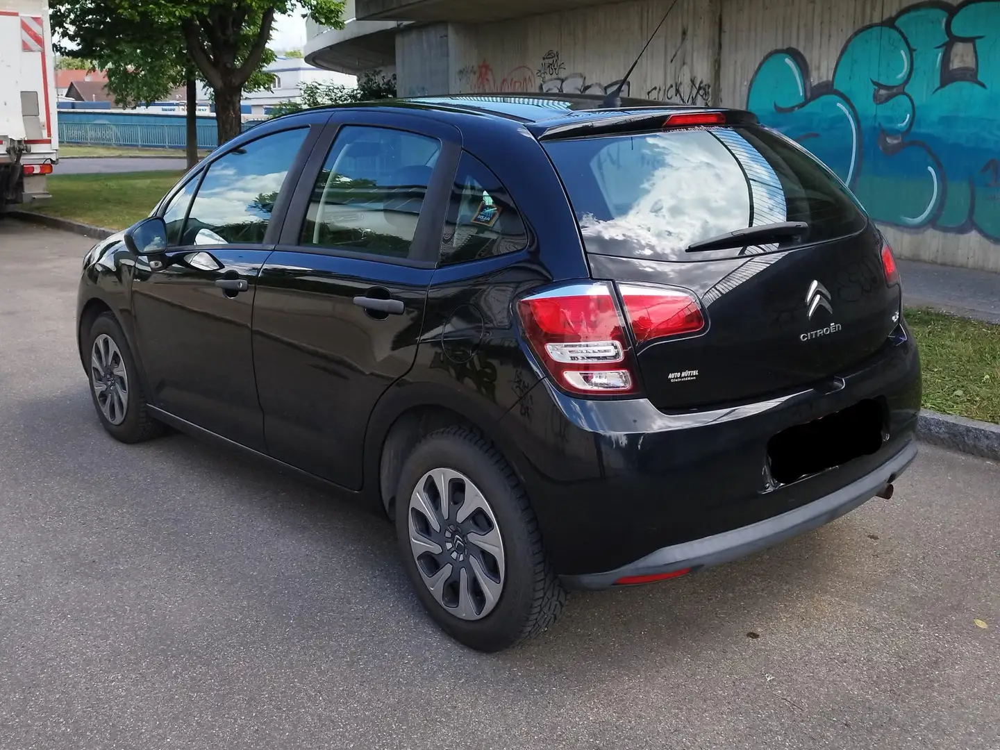 Vehicle image, number 11