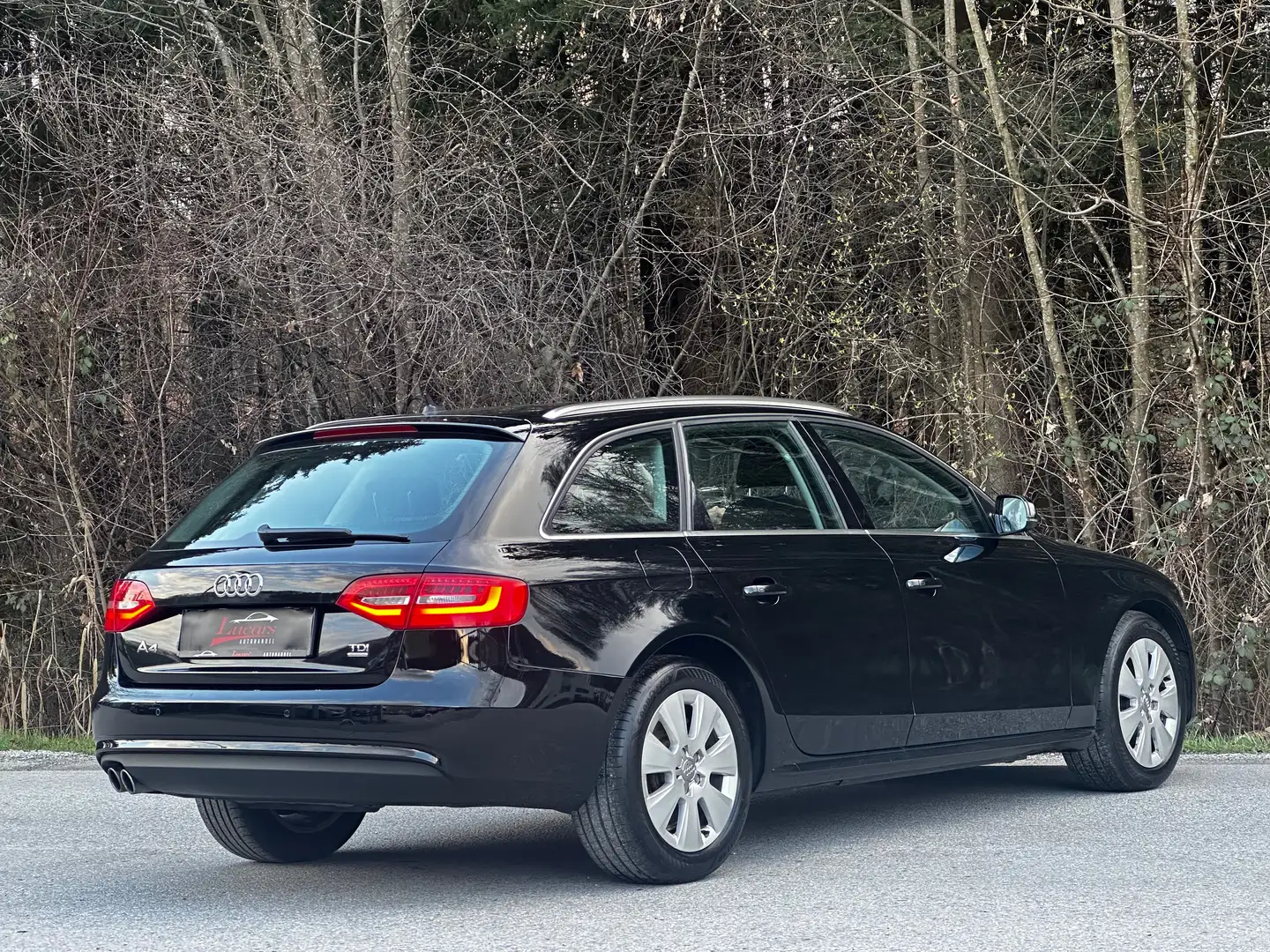 Vehicle image, number 2