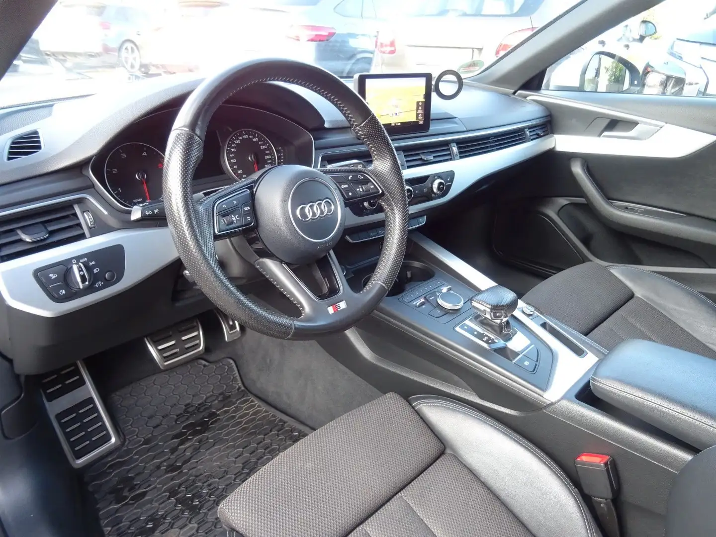 Vehicle image, number 9