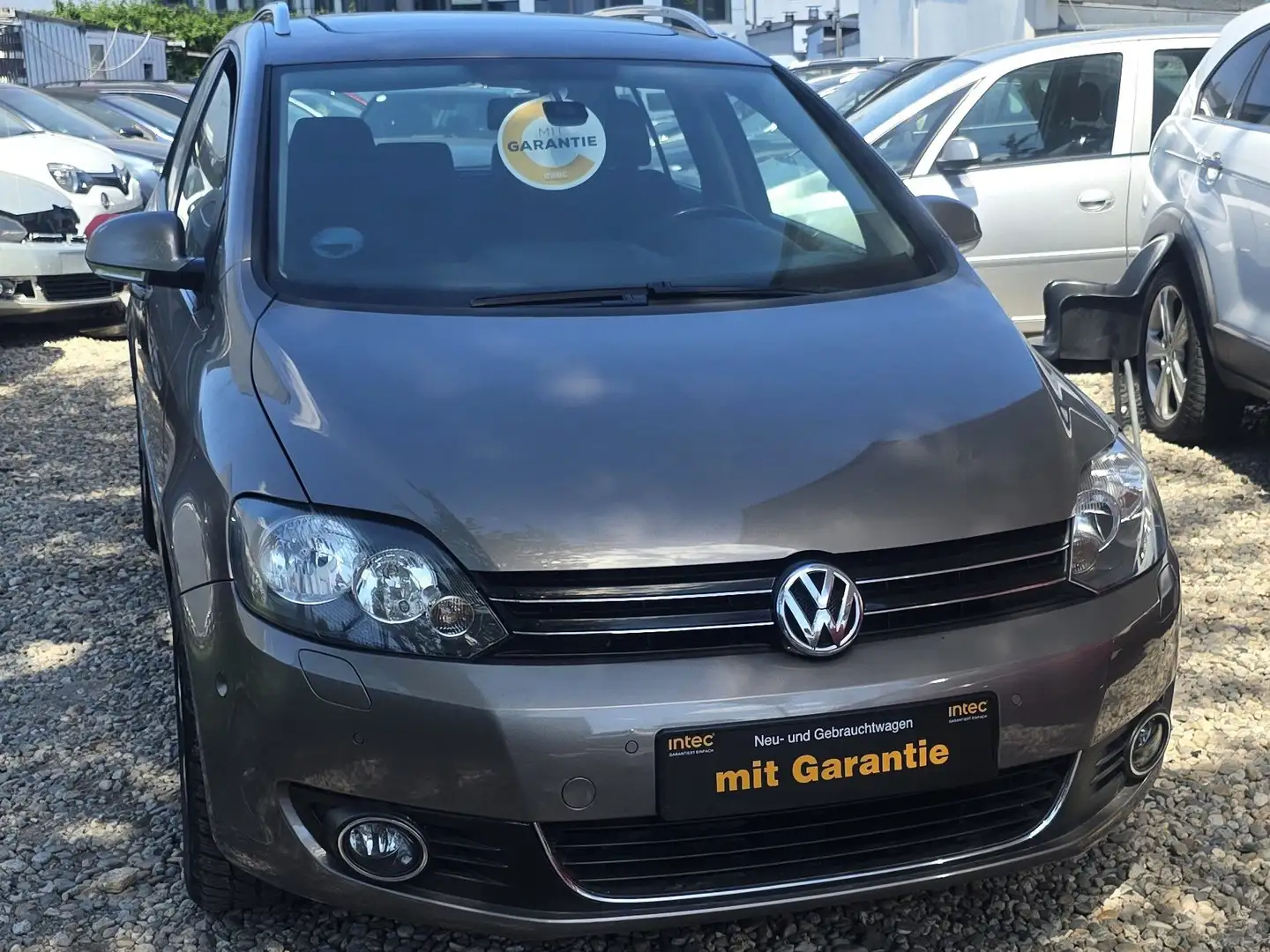 Vehicle image, number 10