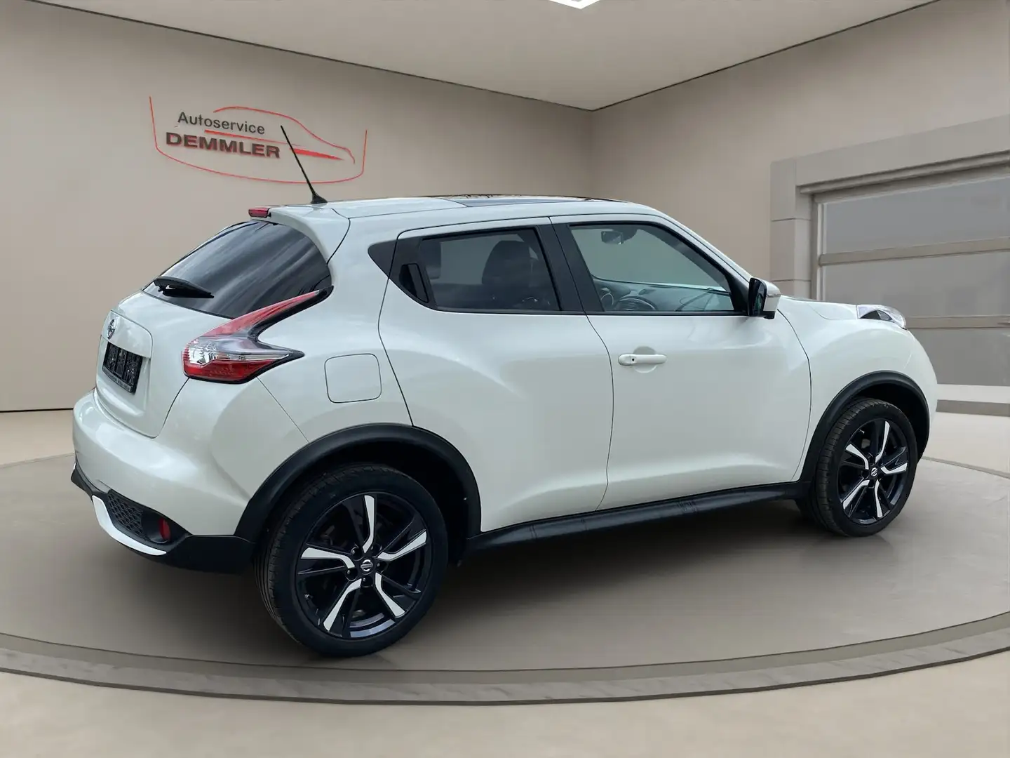 Vehicle image, number 5