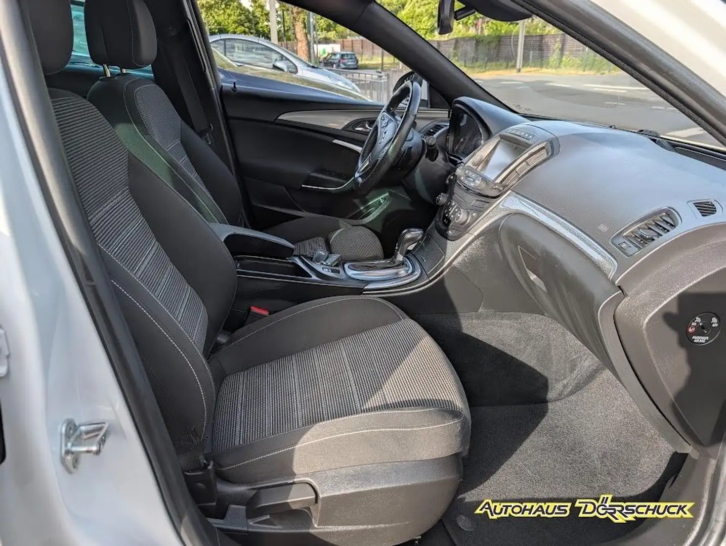 Vehicle image, number 9