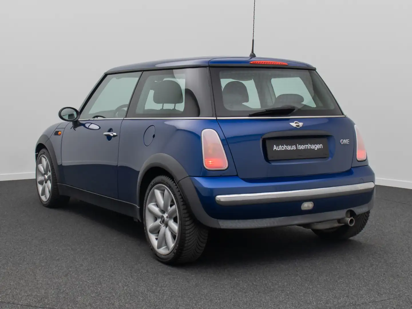 Vehicle image, number 9