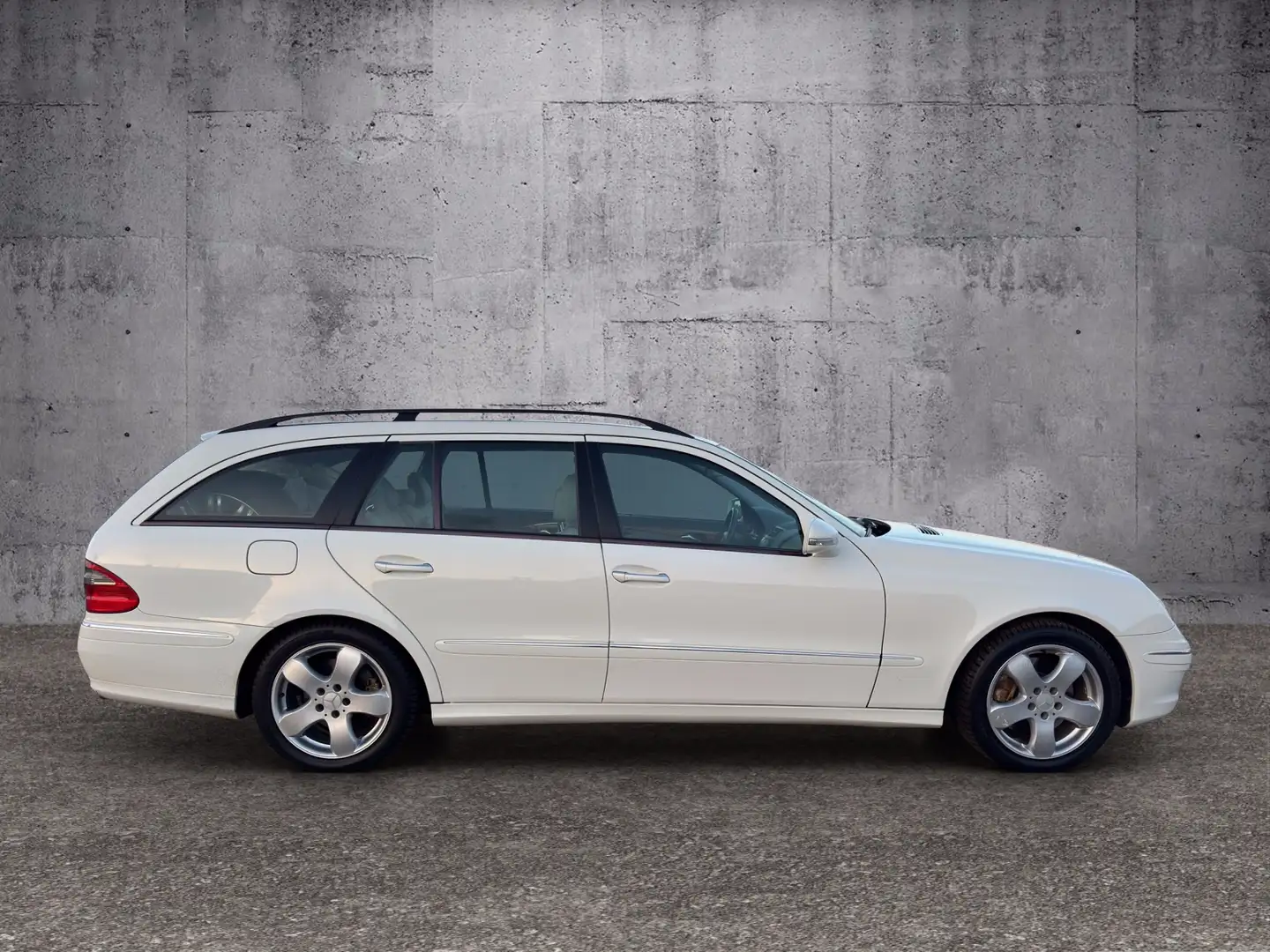 Vehicle image, number 7