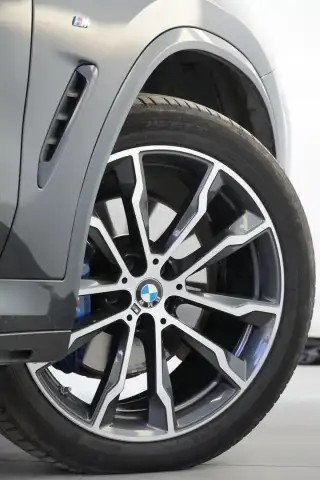 Vehicle image thumbnail, number 12