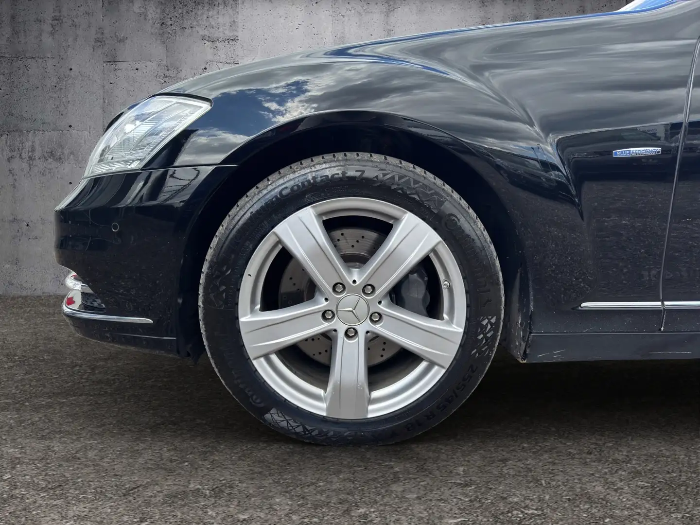 Vehicle image, number 19