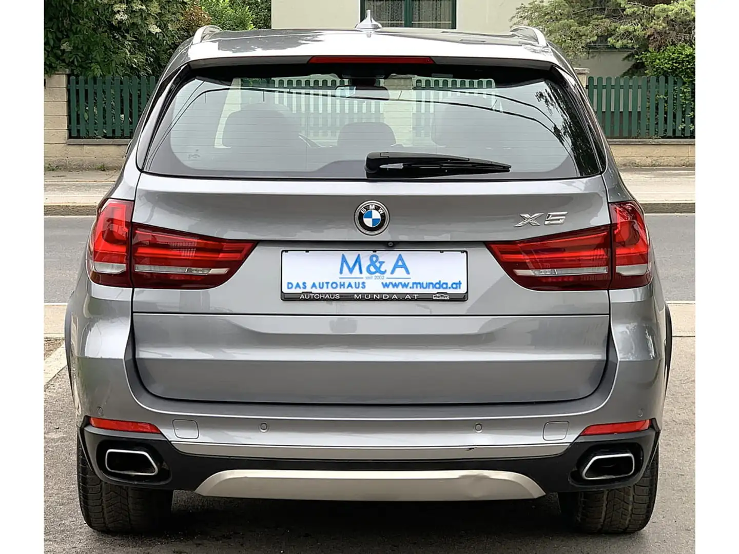 Vehicle image, number 5