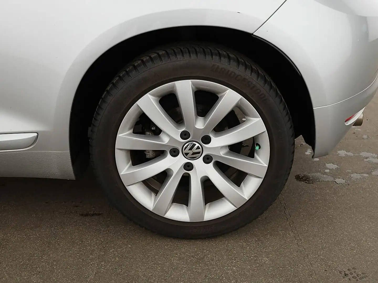 Vehicle image, number 18