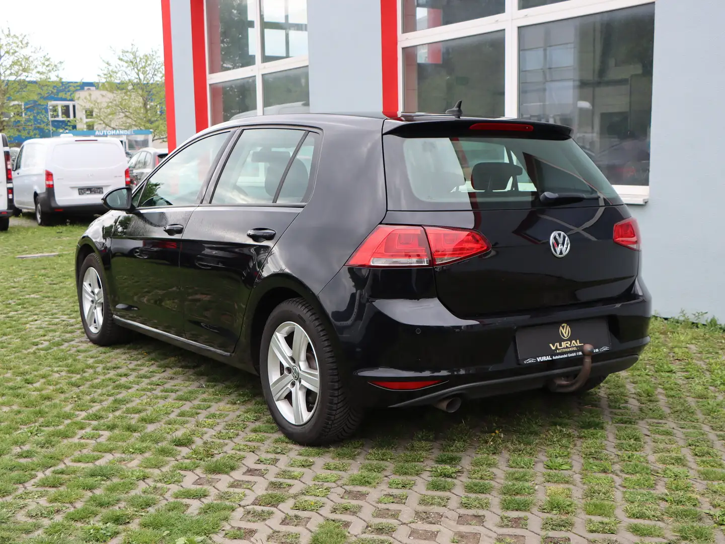 Vehicle image, number 7