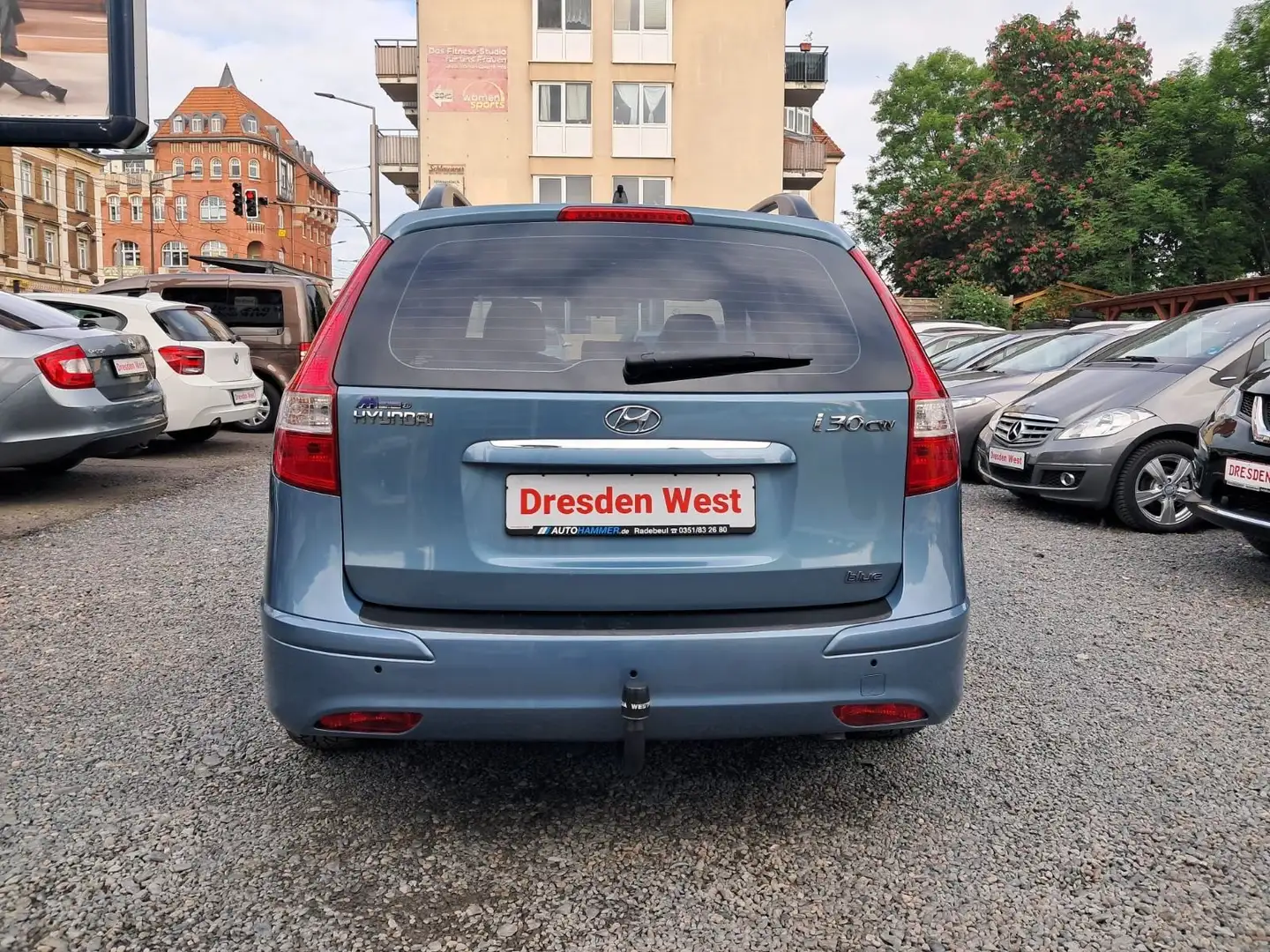 Vehicle image, number 4