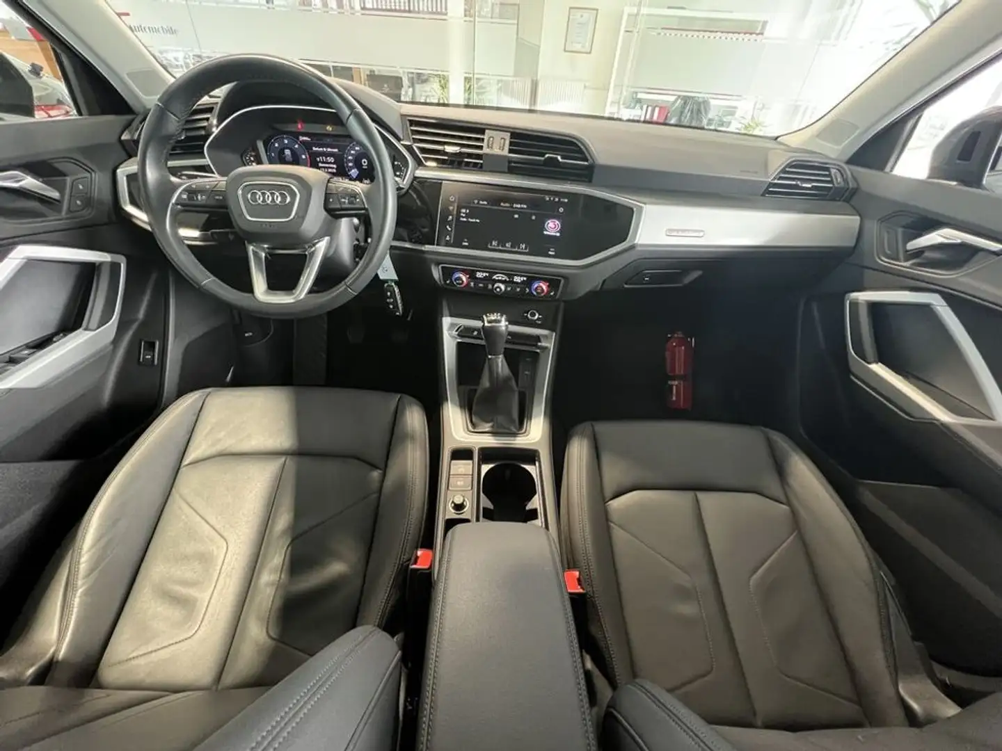 Vehicle image, number 9