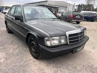 Vehicle image thumbnail, number 3
