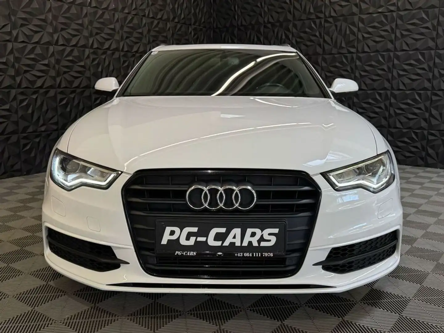 Vehicle image, number 2