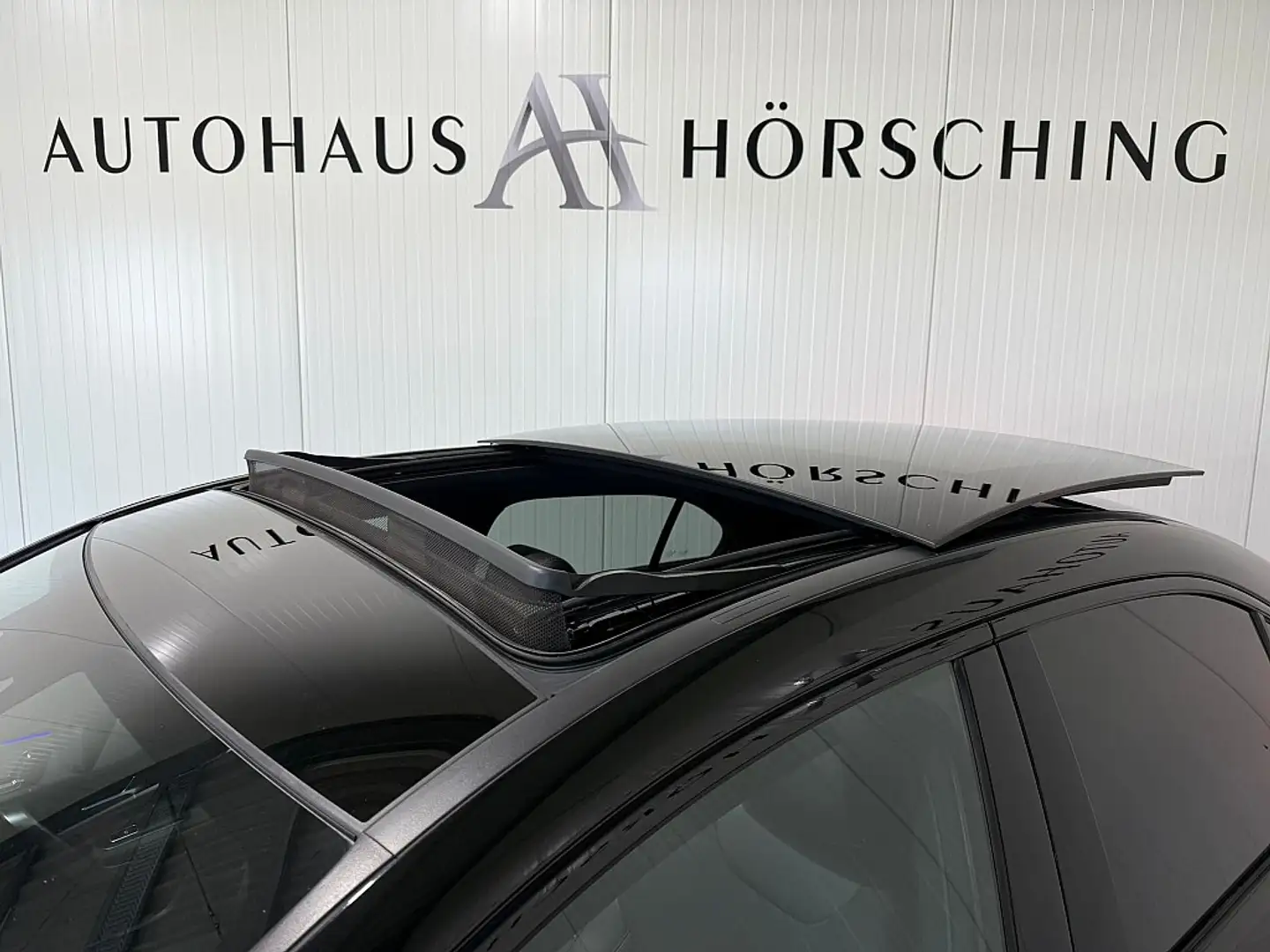 Vehicle image, number 9