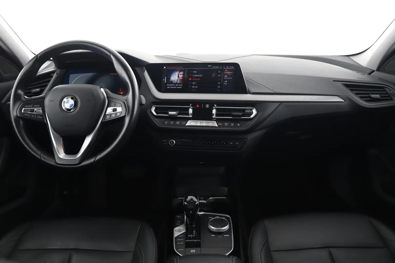 Vehicle image, number 9