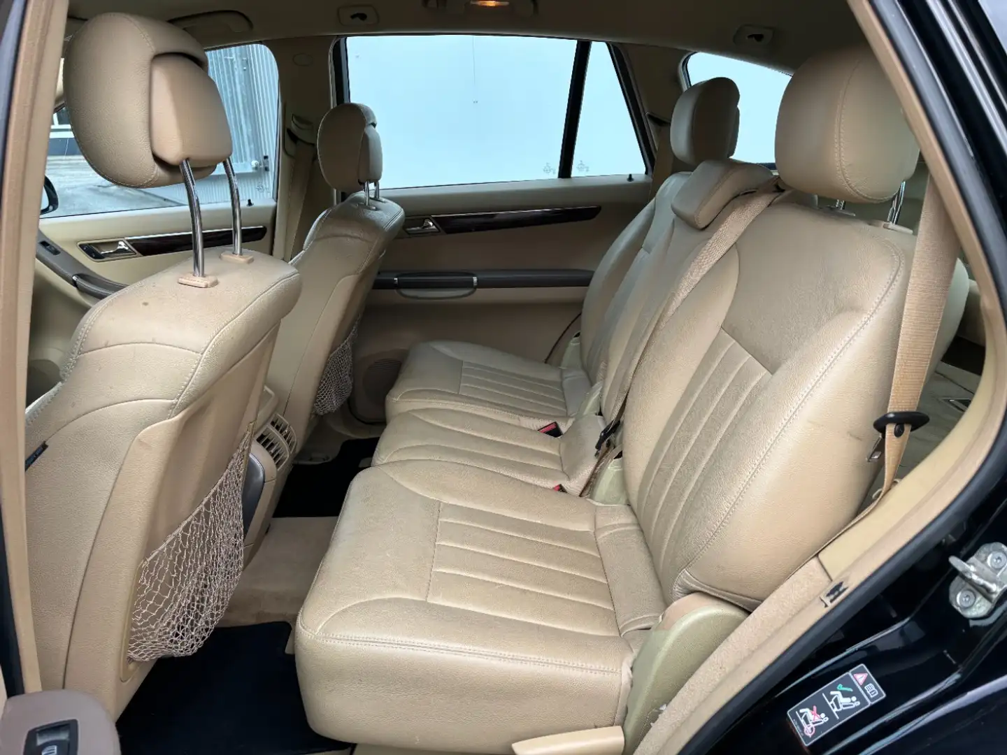 Vehicle image, number 9