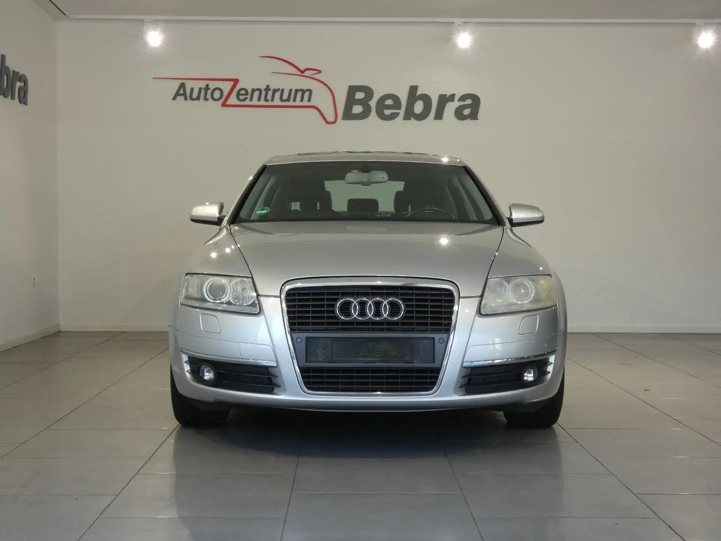 Vehicle image, number 2