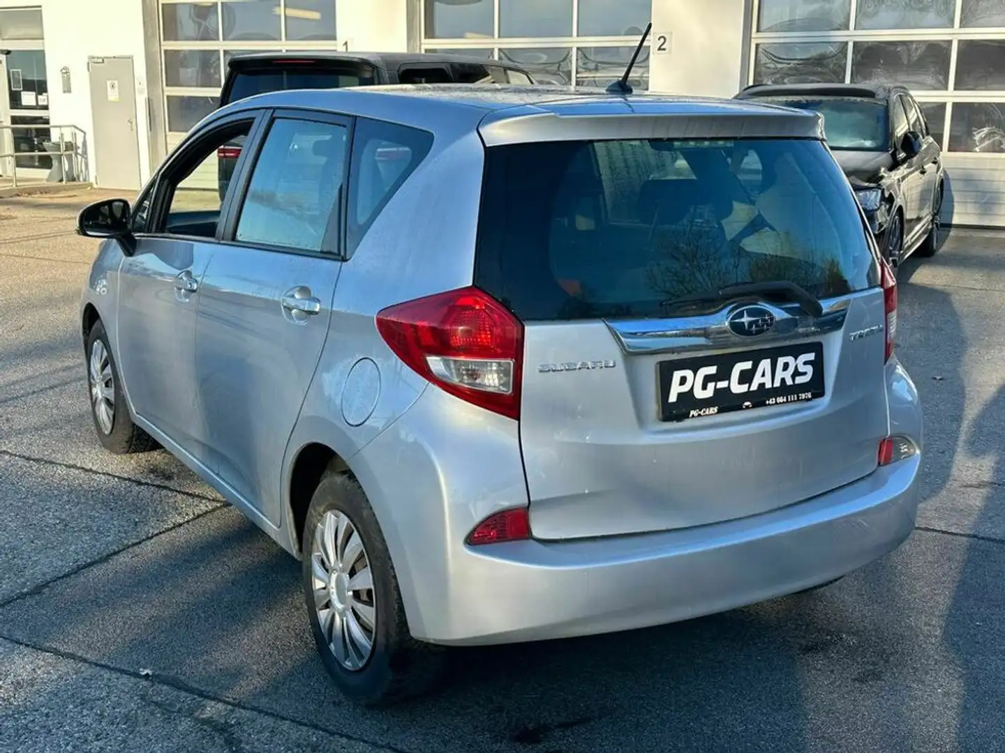 Vehicle image, number 3