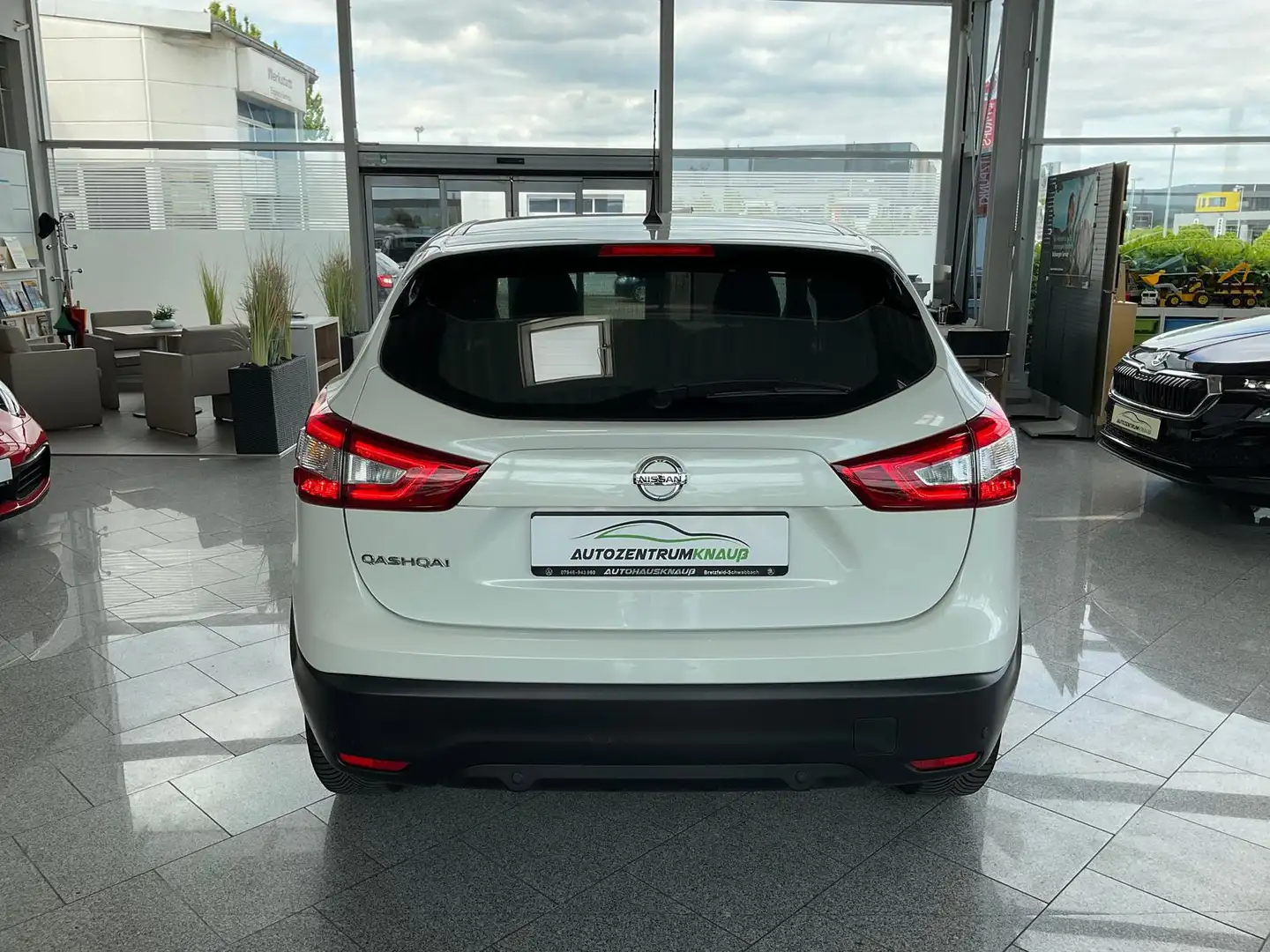 Vehicle image, number 6