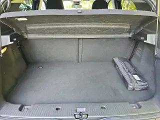 Vehicle image thumbnail, number 16