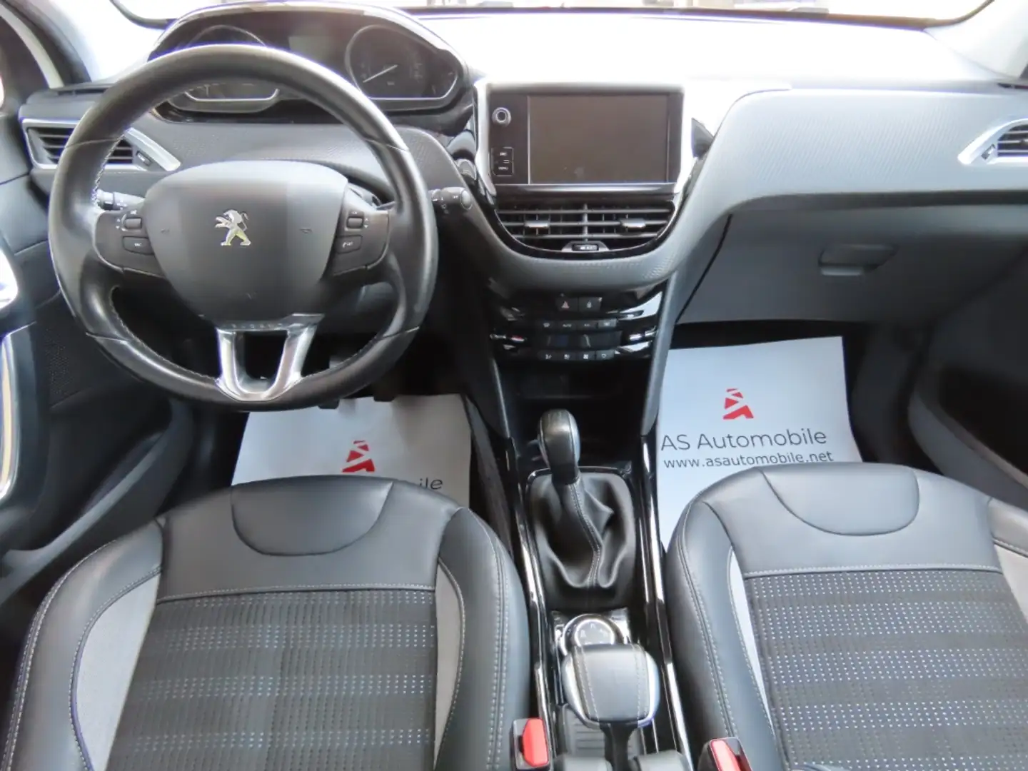 Vehicle image, number 9