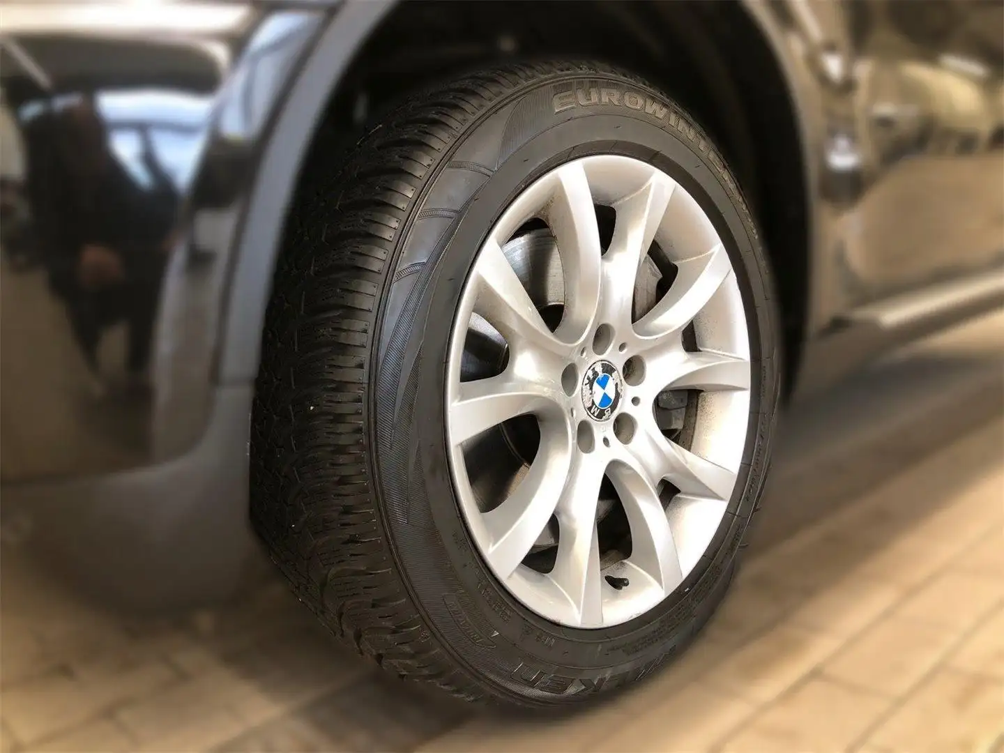 Vehicle image, number 3