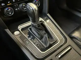 Vehicle image thumbnail, number 9