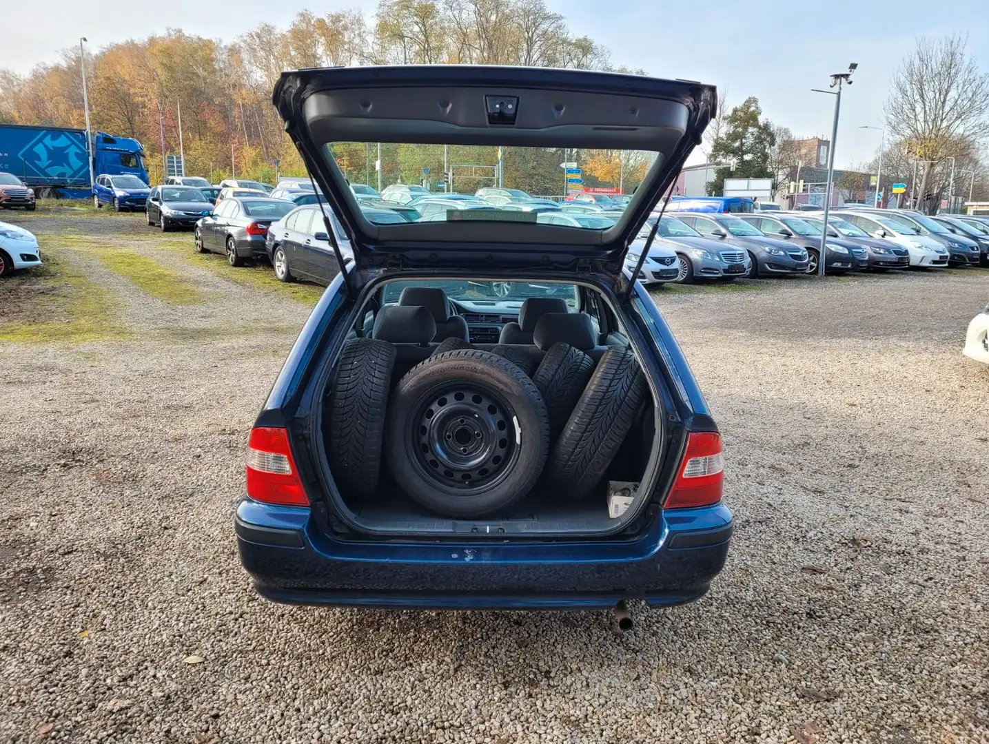Vehicle image, number 5