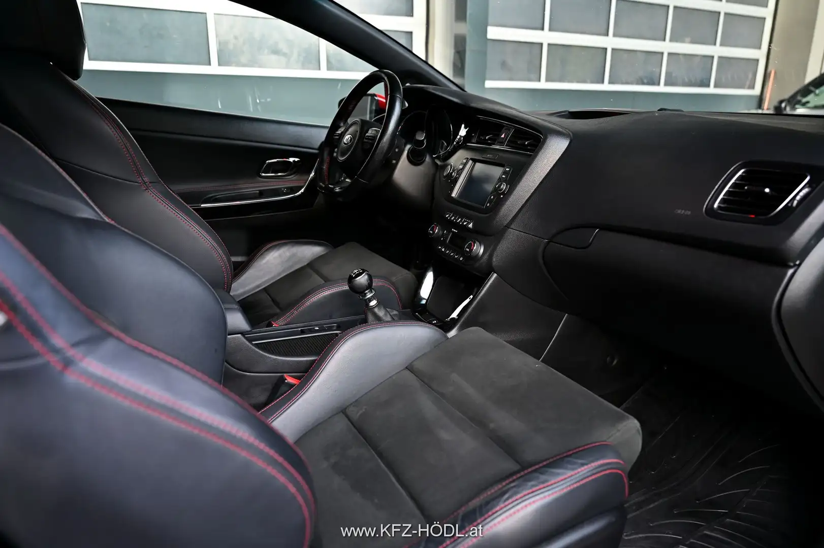 Vehicle image, number 9