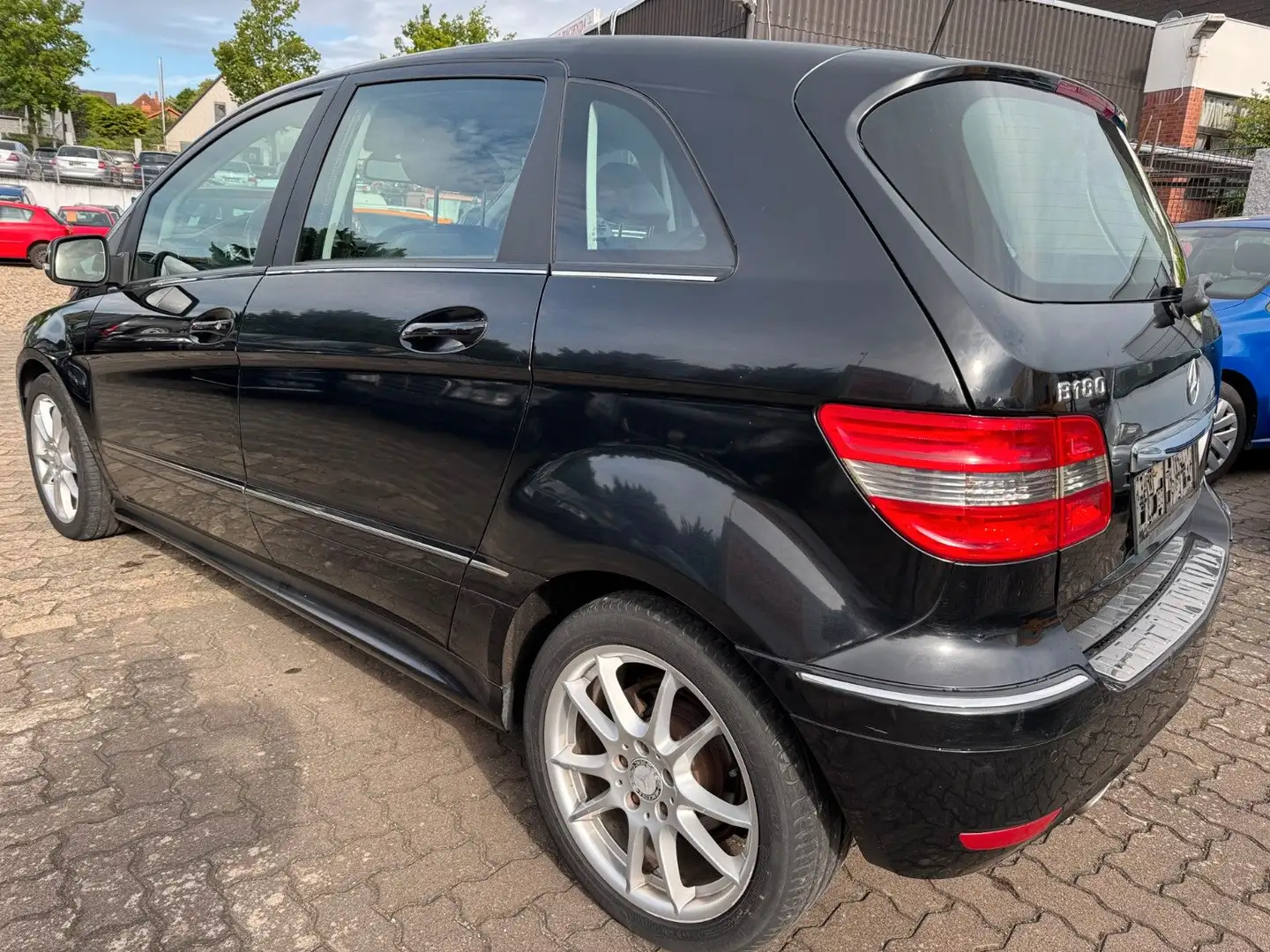 Vehicle image, number 2